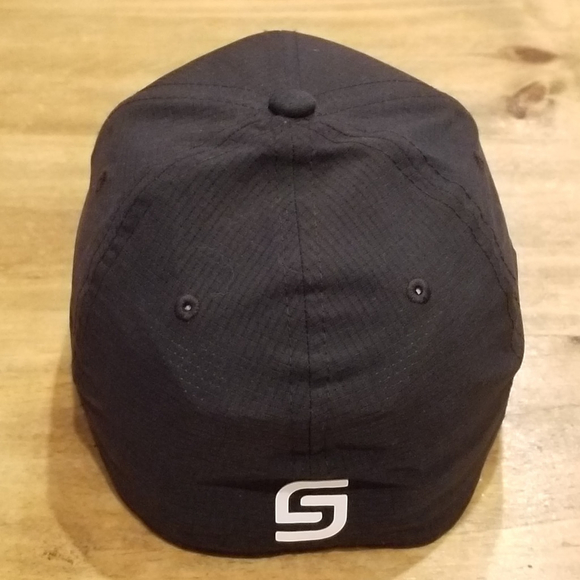 Under Armour Golf Hat Size M/L Flex Stretch Fitted Black white Rubber Logo UA - Picture 3 of 8